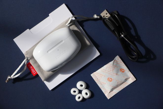 Emc易倍体育：漫步者38dB降噪蓝牙耳机AirPodsPro最牛平替？(图5)