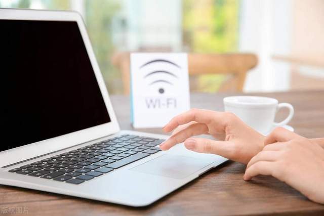 易倍体育网站：断流、卡顿！WiFi路由器的硬伤师傅都这样处理(图2)