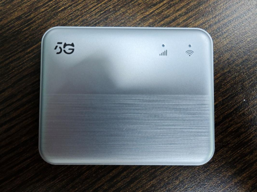 5G随身WIFI怎么选？飞猫新品U20居然还有数据储存功能！