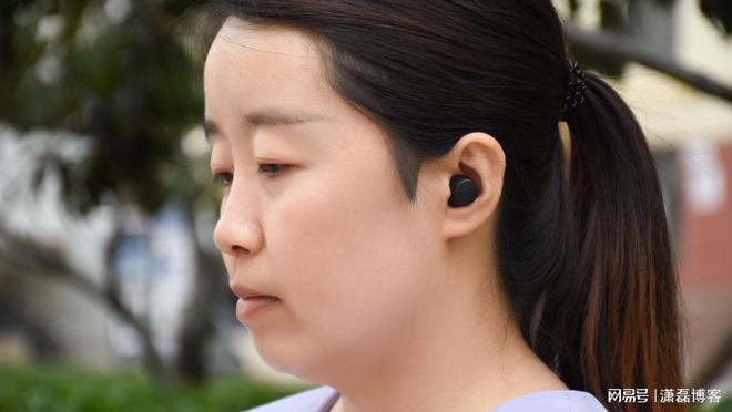 JEETAir2真无线蓝牙耳机：轻巧隐形佩戴音质续航不掉队(图9)