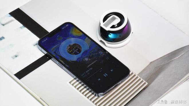 易倍体育网站：红魔磁吸蓝牙音响：RGB氛围装饰随时随地畅享好音质(图11)