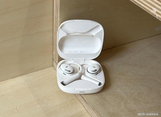 易倍体育网站：2024有什么运动耳机好用？开放式蓝牙耳机推荐分享(图4)