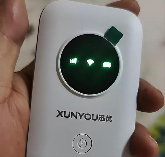易倍体育网站：告别选择困难症！一文读懂京东热销前三随身WiFi真功夫！(图2)