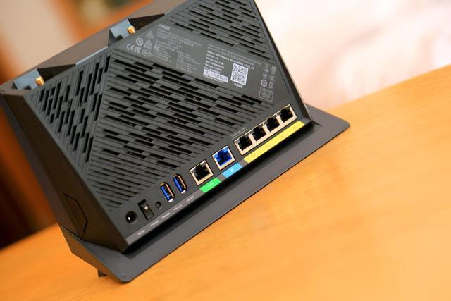 神车继承者加持WiFi6的华硕RT-AX86U到底怎么样？(图8)