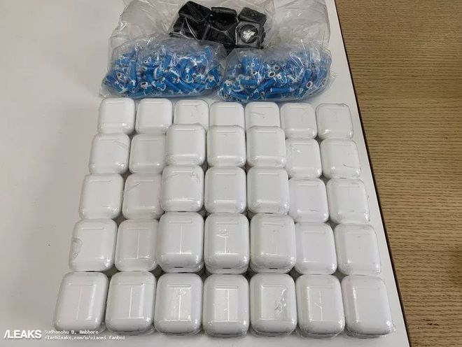 易倍体育网站：潮讯：微信适配新iPhone；承认三星手机深陷危机；华为折叠手机曝光酷炫；电信超划算流量卡发布；五星酒店被罚2000元(图7)