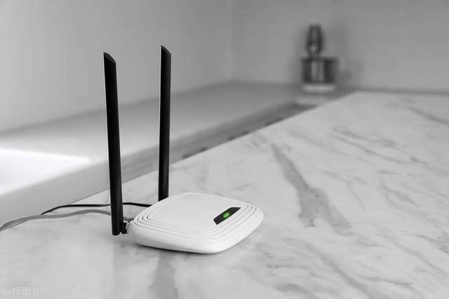注意！别再急着换路由器了这样用让你的WiFi信号瞬间变好