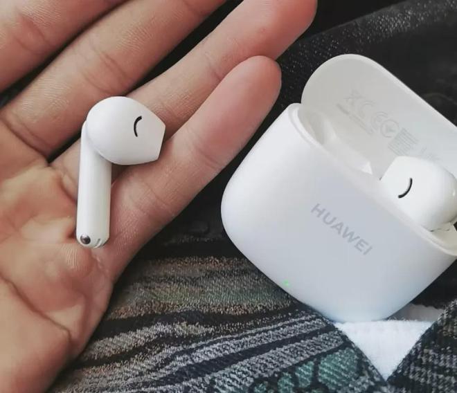 70元的华为半入耳耳机40小时超长续航性价比无敌!(图2)