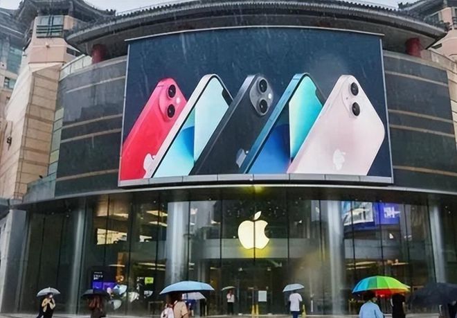 库克做梦都没有想到苹果iphone16销量大跌外媒：中国人不买了(图9)