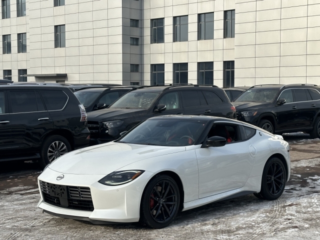 2024款日产400Z现车报价30T手动高性能超级跑车