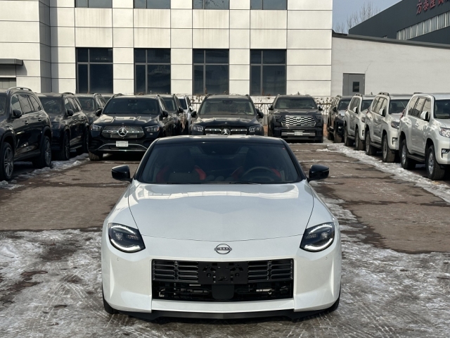 2024款日产400Z现车报价30T手动高性能超级跑车(图2)