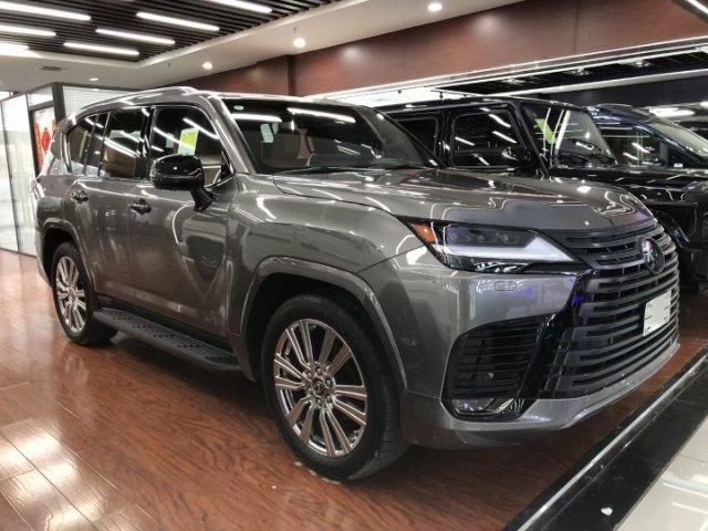 2024款雷克萨斯LX600中东版4座VIP黑曜版现车多多透明价(图2)