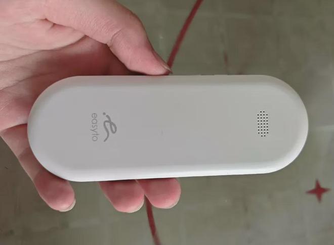 56元的圆屏翻译器刷机后秒变小手机还能当WiFi热点(图2)