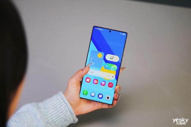 Emc易倍体育：三星GalaxyS25Ultra使用体验：AI功能更加丰富四摄影像稳定发挥(图6)