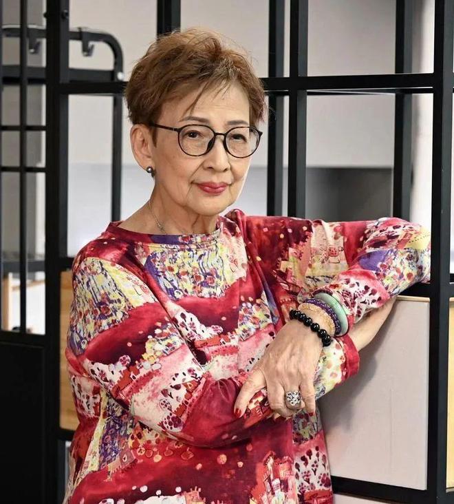 Emc易倍体育：TVB老戏骨见证古天乐从电视台小生变娱乐大亨大赞对方很尊重前辈(图5)