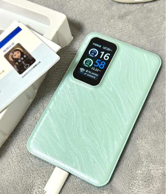 Emc易倍体育：随身wifi前十之飞猫M8测评(图2)