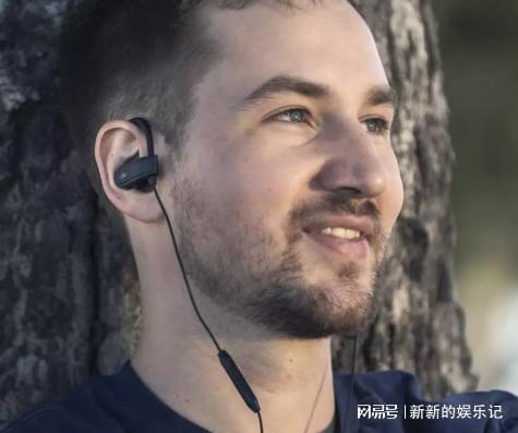 易倍体育网站：不想使用蓝牙耳机的人喜欢的有线款(图3)