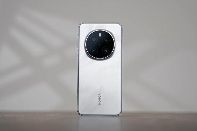 Emc易倍体育：荣耀Magic7Pro更新MagicOS90165体验：不吐不快真实感受(图6)