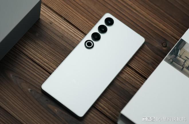 2025“最值得买”的3款2K屏手机配置“十全九美”流畅用5年(图3)