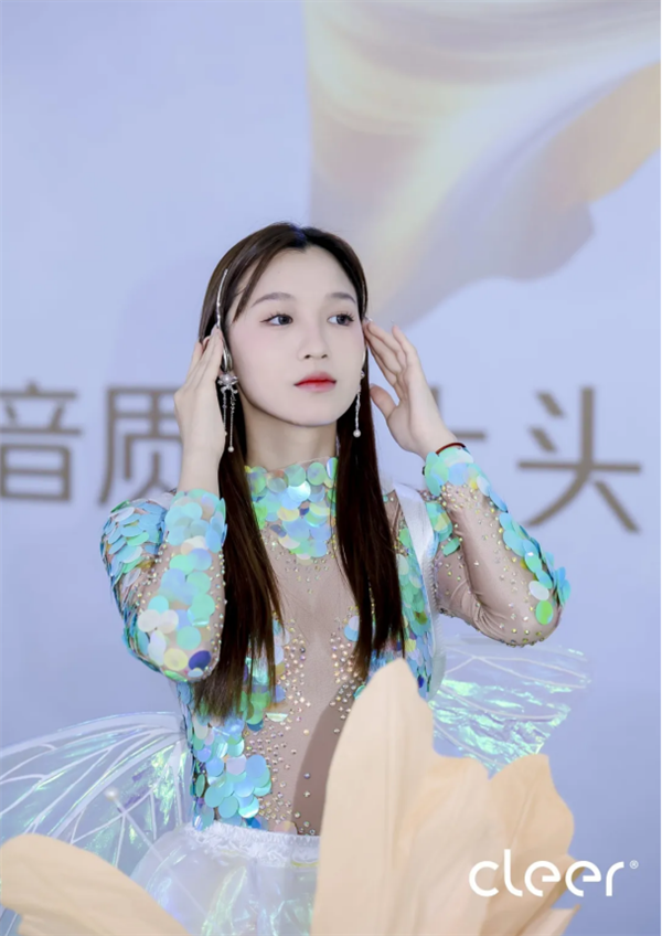 Emc易倍体育：戴上CleerAI听新世界Cleer双旗舰新品ARC5音弧ip星弧全球首发！(图44)