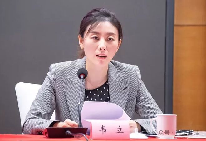 舞协3领导栽倒：包养情妇潜规则女演员！美艳秘书长同一关系网(图3)