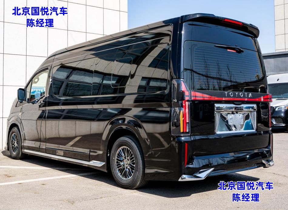 北京2025款凯萨皇冠丰田海狮7座最新价格(图1)