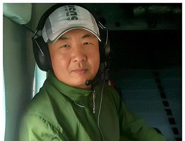 表面是演员实际是“国际反恐专家”！这位著名老戏骨隐藏好深(图2)