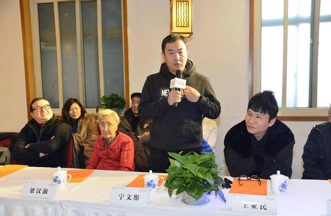 表面是演员实际是“国际反恐专家”！这位著名老戏骨隐藏好深(图14)