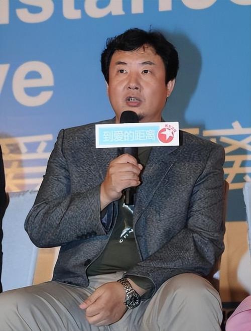 表面是演员实际是“国际反恐专家”！这位著名老戏骨隐藏好深(图12)