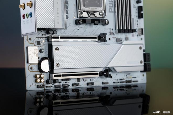 AM5锐龙白色装机绝配！蓝宝石PURE极地B850MB850AWIFI主板测评(图6)