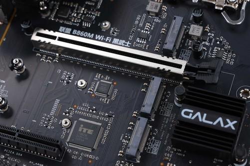 易倍体育网站:影驰联盟B860MWiFi黑武士主板开箱(图11)