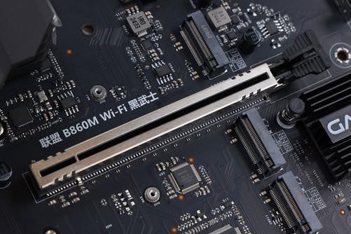 易倍体育网站:影驰联盟B860MWiFi黑武士主板开箱(图10)