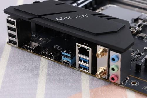 易倍体育网站:影驰联盟B860MWiFi黑武士主板开箱(图14)