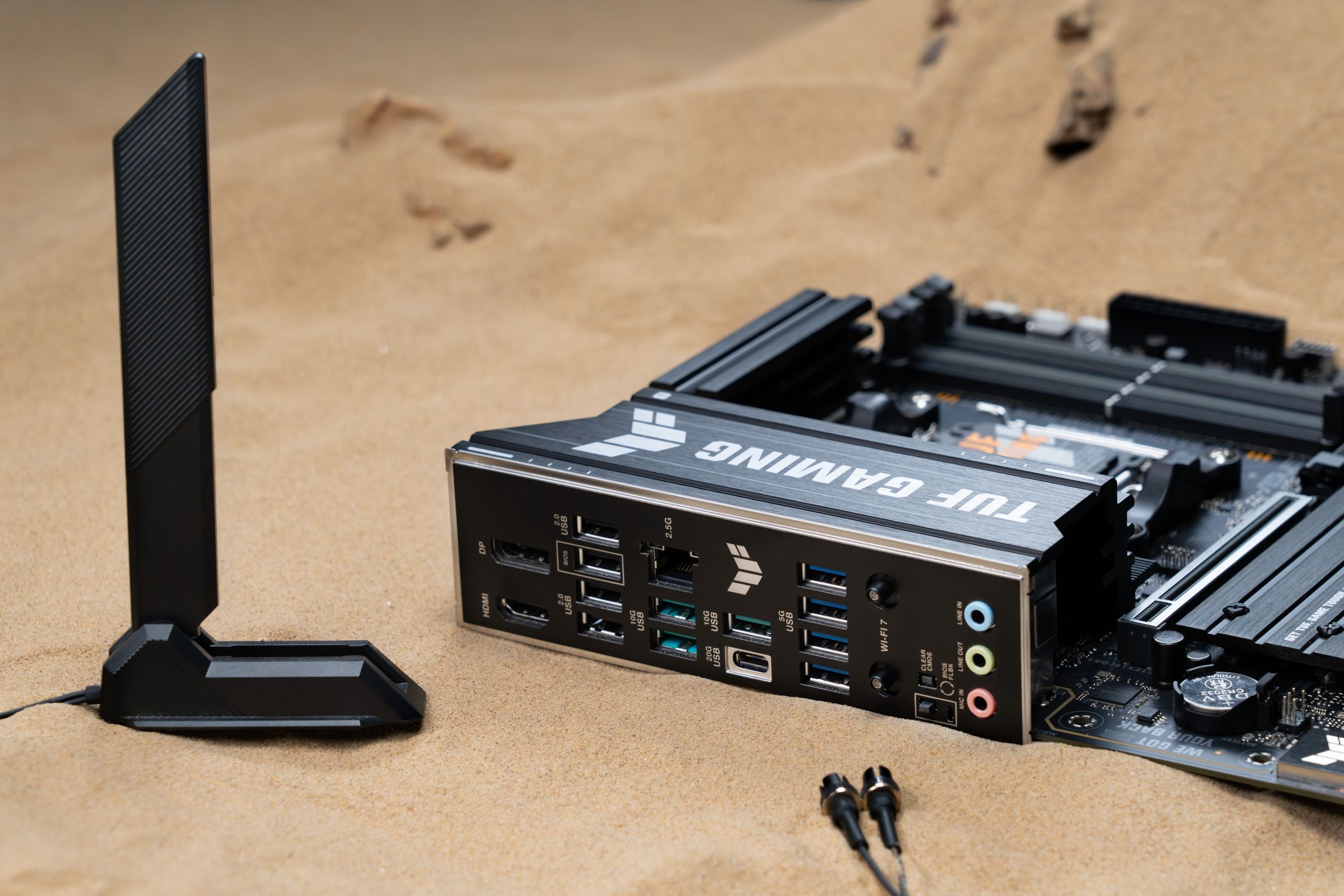 Emc易倍体育:战力升登场胜华硕B850重炮手二代主板开售(图2)