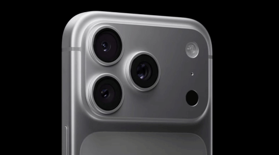 Emc易倍体育：iPhone17Wi-Fi掉线成困扰！苹果面