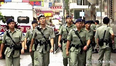 香港荃湾血案39岁儿因WiFi怒杀70岁父20厘米水果刀染血