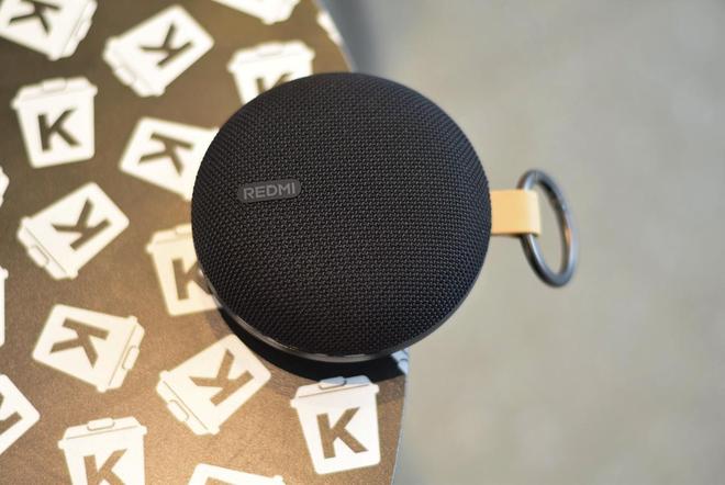 性价比选择：REDMI蓝牙音箱2体验音质能打、三种播放模式是惊喜(图2)