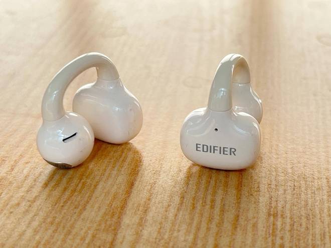 Emc易倍体育：这款耳机可闭眼入！体验耳夹式蓝牙耳机漫步者FitClipUltra(图1)