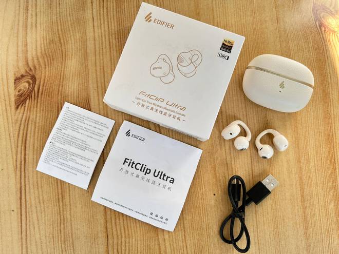 Emc易倍体育：这款耳机可闭眼入！体验耳夹式蓝牙耳机漫步者FitClipUltra(图3)