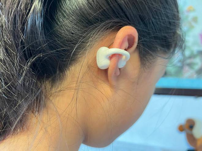 Emc易倍体育：这款耳机可闭眼入！体验耳夹式蓝牙耳机漫步者FitClipUltra(图5)