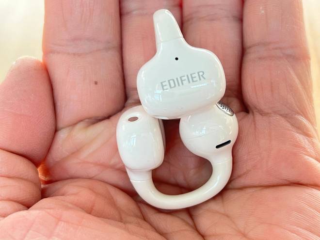 Emc易倍体育：这款耳机可闭眼入！体验耳夹式蓝牙耳机漫步者FitClipUltra(图4)