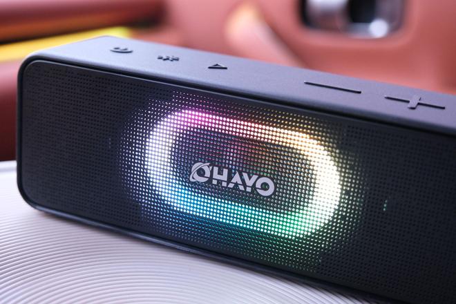 雷登S11蓝牙音箱:声光随行户外桌搭皆宜的千元级音质小钢炮!(图2)