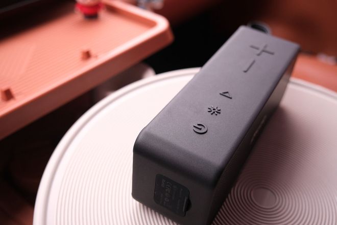 雷登S11蓝牙音箱:声光随行户外桌搭皆宜的千元级音质小钢炮!(图5)