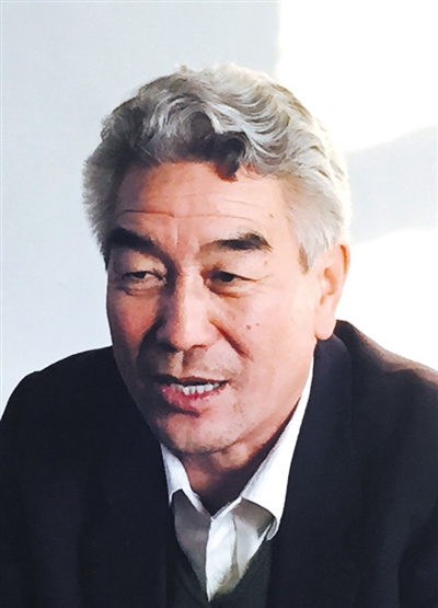 新疆“微博村支书”登北大讲台全村免费wifi覆盖