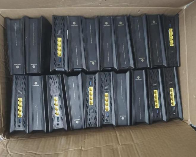 大量超猛WiFi6路由流入闲鱼！二手88元能刷机还能扩容