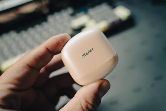 易倍体育网站：好轻好软好舒胡：西圣Plume耳夹式蓝牙耳机个人体验谈(图4)