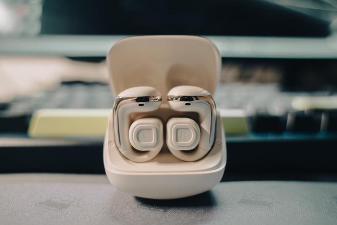 易倍体育网站：好轻好软好舒胡：西圣Plume耳夹式蓝牙耳机个人体验谈(图6)