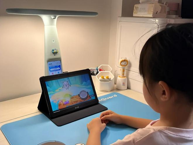 手机就一定比平板电脑实用?对于这些群体而言其实平板更加实用(图2)