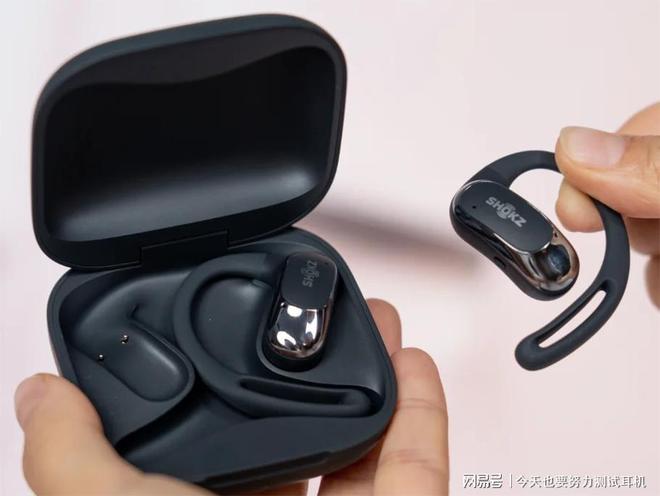 易倍体育网站：耳挂式耳机怎么选？蓝牙耳机推荐排行榜TOP10！(图7)