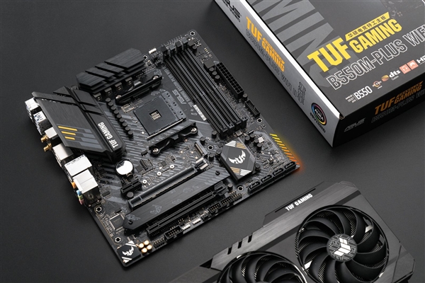 5500X3D装机首选华硕B550重炮手WIFI二代主板(图3)