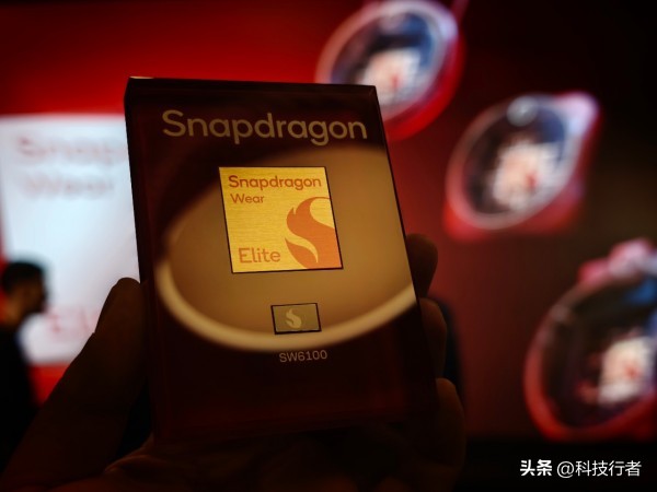 让AI的能力下沉:高通在MWC展示从「手腕」到「卫星」的版图(图3)
